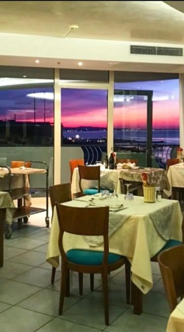 Hotel Majestic Gabicce Mare Eksteriør bilde