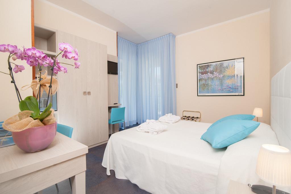 Hotel Majestic Gabicce Mare Eksteriør bilde