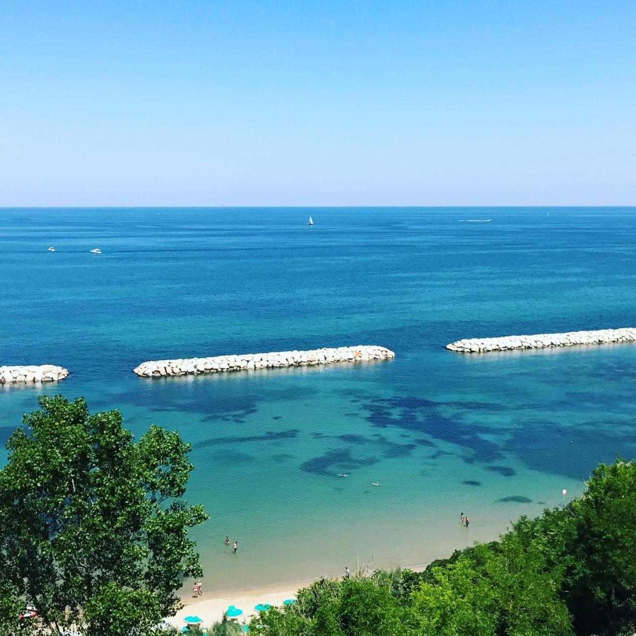 Hotel Majestic Gabicce Mare Eksteriør bilde